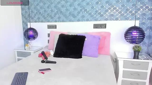 Try our streaming cams variety and talk on a personal level with our adorable girls streamers, showing off their bountiful shapes and dildos.