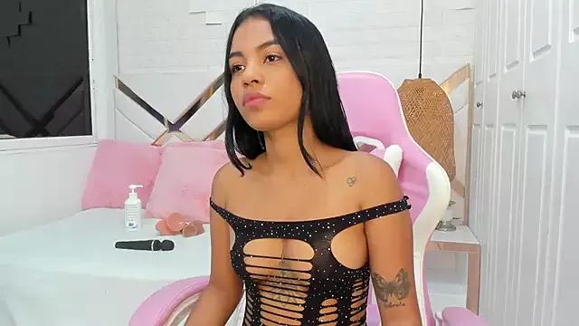 AnnieMoretti from StripChat