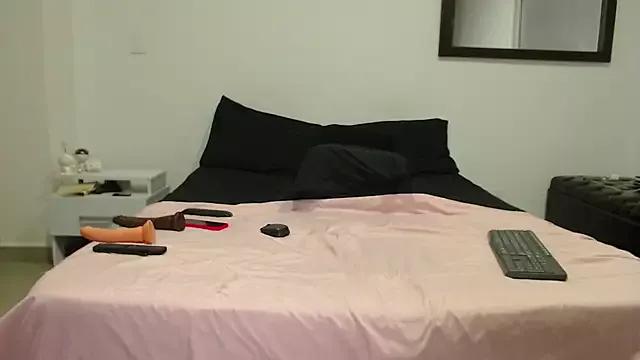 AnnieRoss69 from StripChat