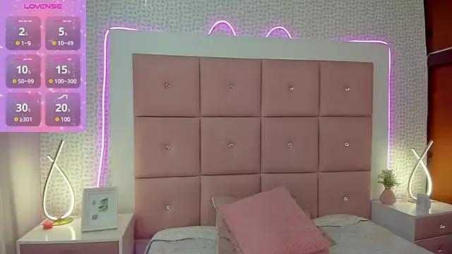 Try our streaming cams variety and talk on a personal level with our adorable girls streamers, showing off their bountiful shapes and dildos.