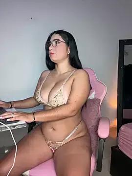 Anniferreira2 from StripChat