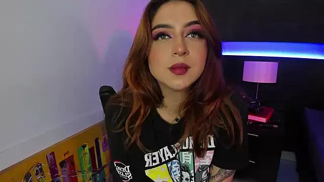 Try our streaming cams variety and talk on a personal level with our adorable girls streamers, showing off their bountiful shapes and dildos.