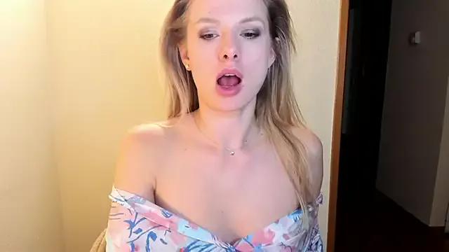 Try our streaming cams variety and talk on a personal level with our adorable girls streamers, showing off their bountiful shapes and dildos.