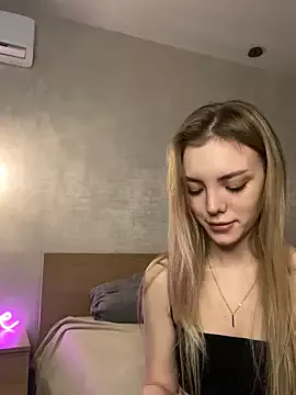 annsunbaby on StripChat 