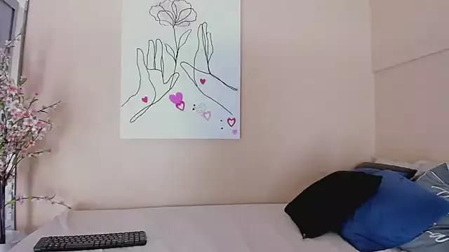Try our streaming cams variety and talk on a personal level with our adorable girls streamers, showing off their bountiful shapes and dildos.