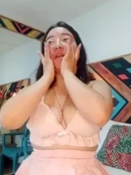 AnnyaPariis from StripChat
