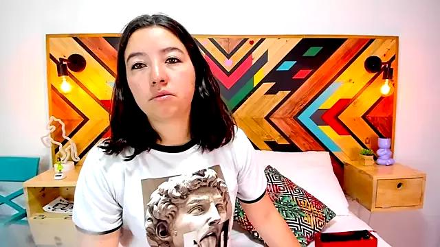 AnnyaPariis from StripChat