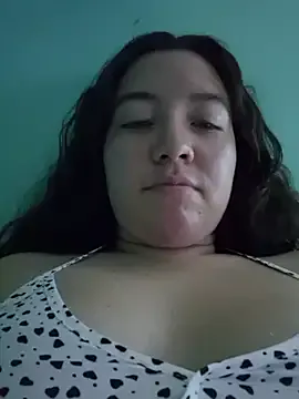 Annyaparis from StripChat