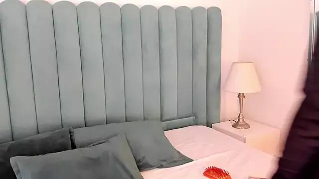 Try our streaming cams variety and talk on a personal level with our adorable girls streamers, showing off their bountiful shapes and dildos.