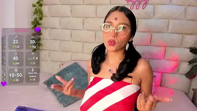 AnnyCoopper on StripChat 