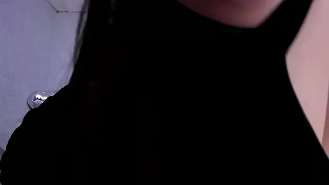 Annyeli from StripChat