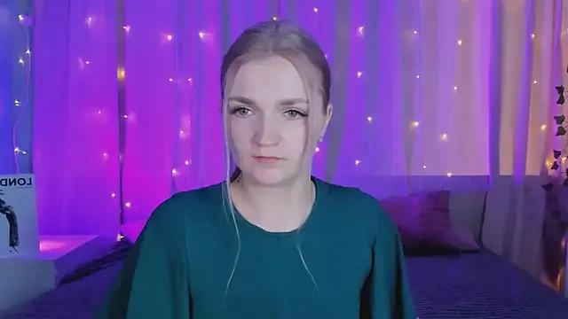 AnnyHandd from StripChat is Freechat