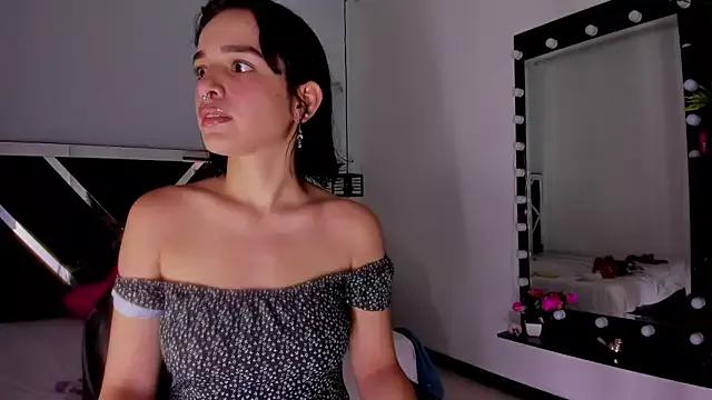 Annyrosee from StripChat