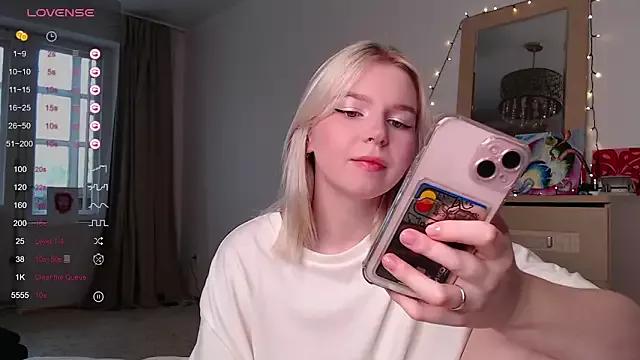 Try our streaming cams variety and talk on a personal level with our adorable girls streamers, showing off their bountiful shapes and dildos.