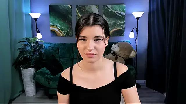 AnoraDark from StripChat is Freechat