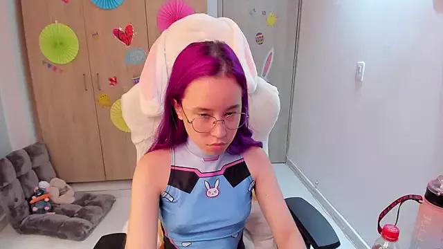 Try our streaming cams variety and talk on a personal level with our adorable girls streamers, showing off their bountiful shapes and dildos.