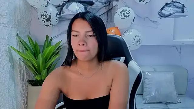 Antonela_tp from StripChat