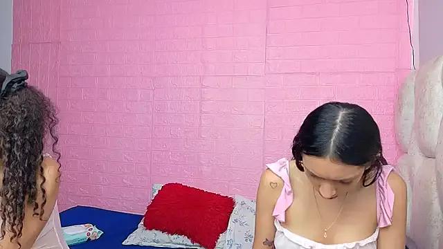 antonellamia2cmg from StripChat is Freechat