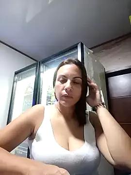 Antonellasex18 from StripChat is Freechat