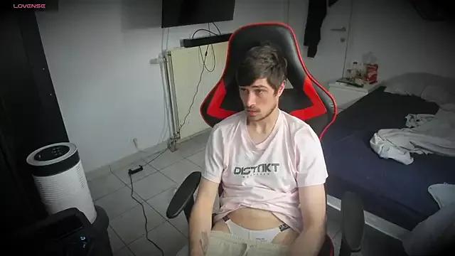 AnusPlayer from StripChat is Freechat