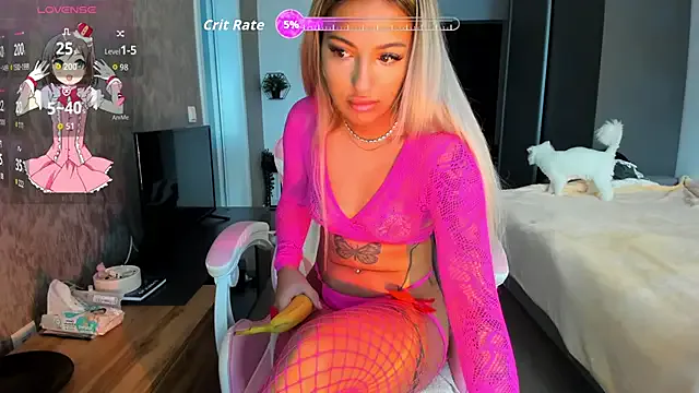 Anya_Belle from StripChat