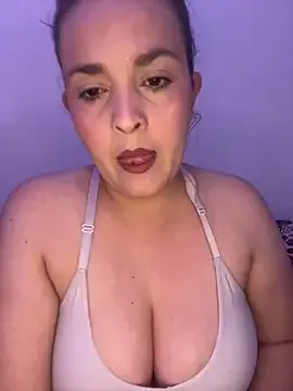 Anyhot_latina from StripChat is Freechat