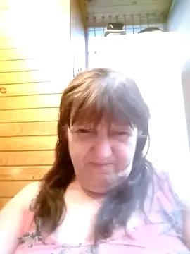 Apeesynka552 from StripChat