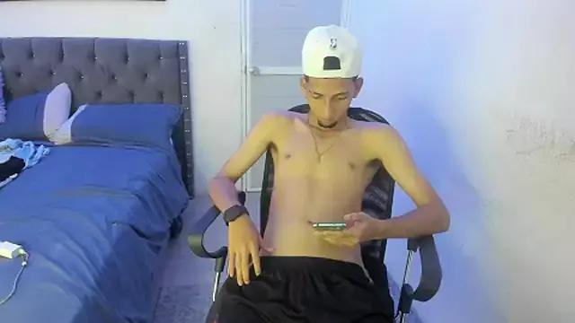 apolo_master from StripChat is Freechat