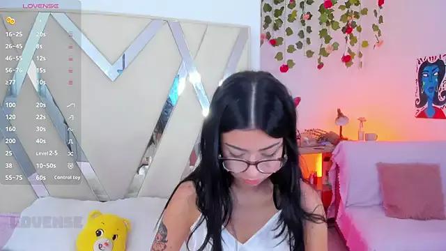AprilAddams_ from StripChat is Freechat