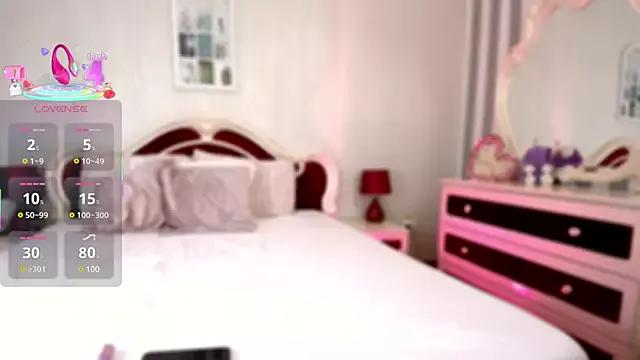 Try our streaming cams variety and talk on a personal level with our adorable girls streamers, showing off their bountiful shapes and dildos.