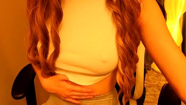 AprilMoonlight from StripChat is Freechat