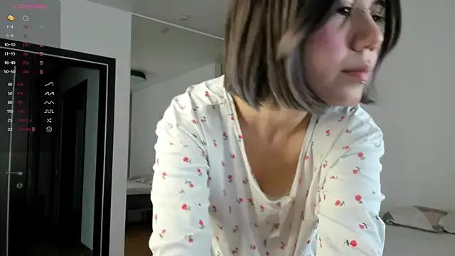 Try our streaming cams variety and talk on a personal level with our adorable girls streamers, showing off their bountiful shapes and dildos.