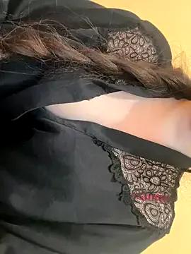 Arab-Moon from StripChat is Freechat