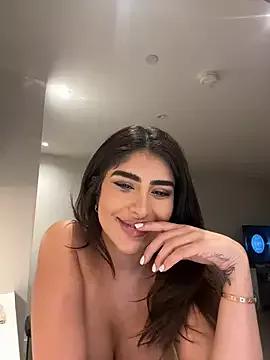 ArabicBarbie from StripChat