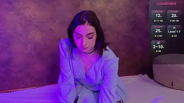 Arcane_doll from StripChat