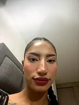 AresAndNikky from StripChat is Freechat