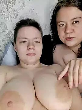 AriaCuteOh from StripChat