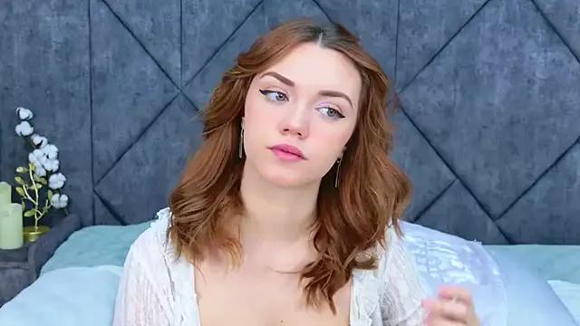Ariadna_Holder from StripChat