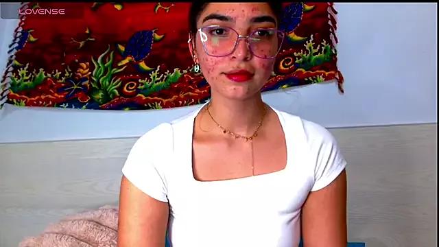 Ariagal from StripChat is Freechat