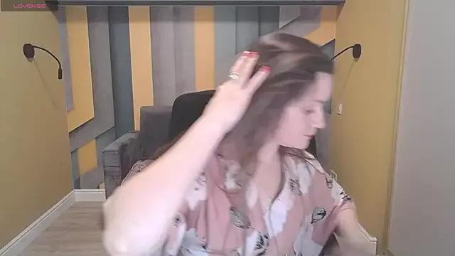 AriaGray from StripChat