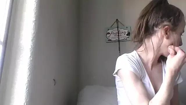ariahblossom from StripChat