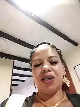Ariana-07 from StripChat