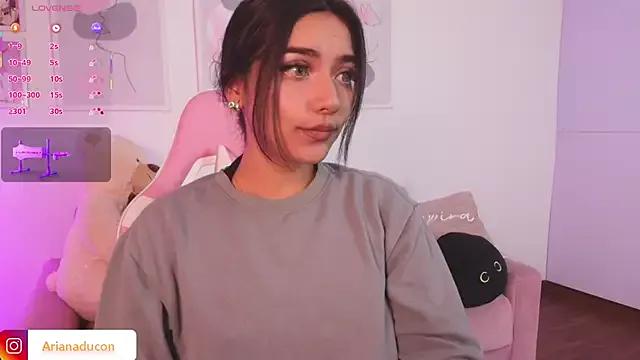 ariana_bae_ from StripChat