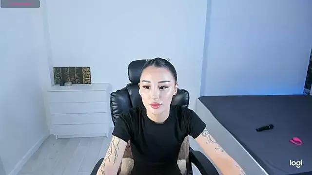 ariana_bambii from StripChat is Freechat