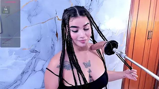 ariana_boobs_ from StripChat is Freechat
