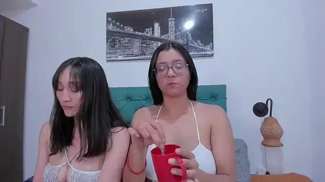ariana_michel_ from StripChat is Freechat
