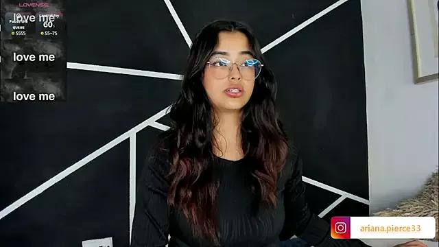 Ariana_Pierce from StripChat