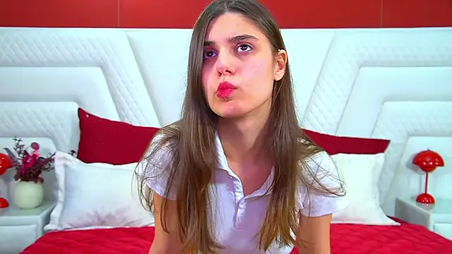 ArianaAllens from StripChat is Freechat