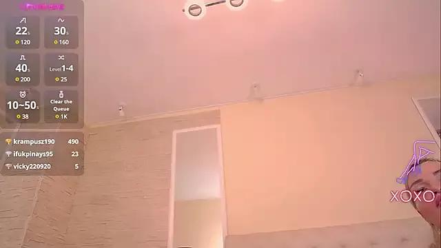 ArianaCroft from StripChat is Freechat