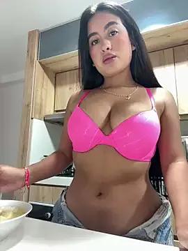 ArianaRouss from StripChat